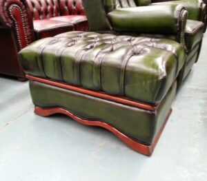 Chesterfield Box Stool - Classic Chesterfield